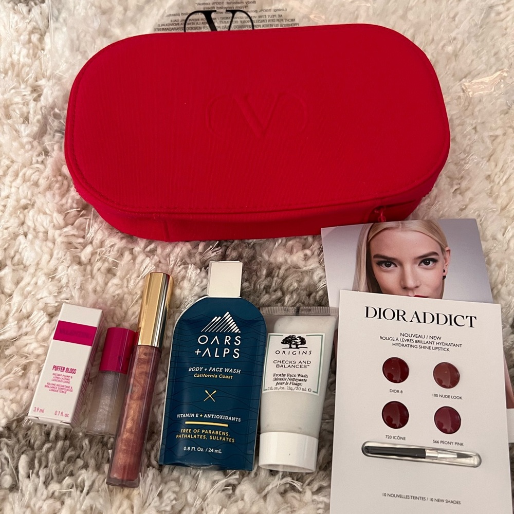 Valentino makeup Pouch New with freebies